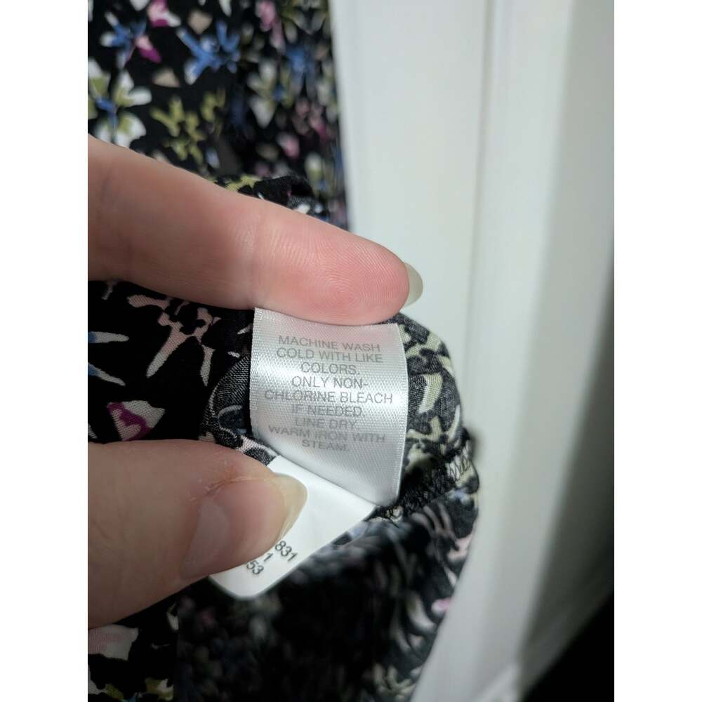 J. Jill Floral Rayon Blouse Top Medium M Black Tunic Long Sleeve Henley Button - Picture 5 of 8